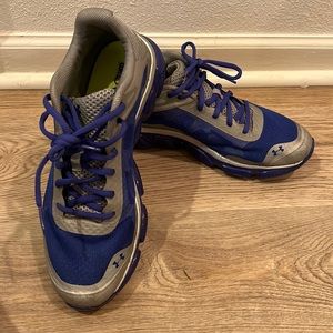 Under Armour Sneakers